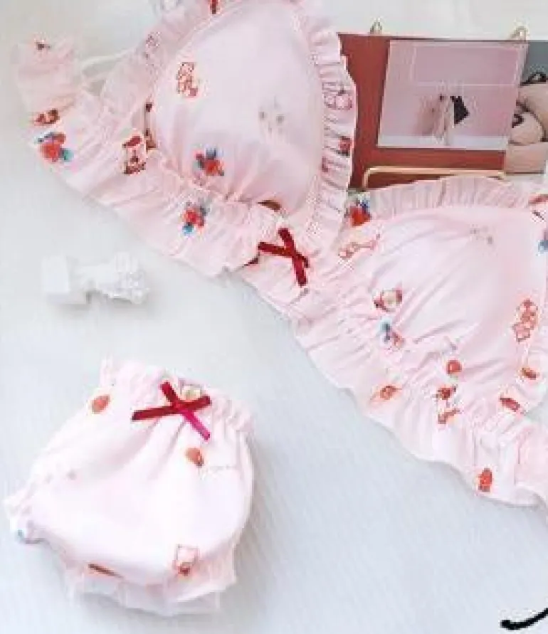 Sweet Valentine Lingerie Set