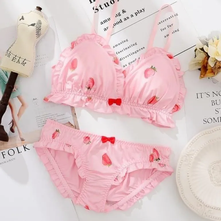 Sweet Valentine Lingerie Set
