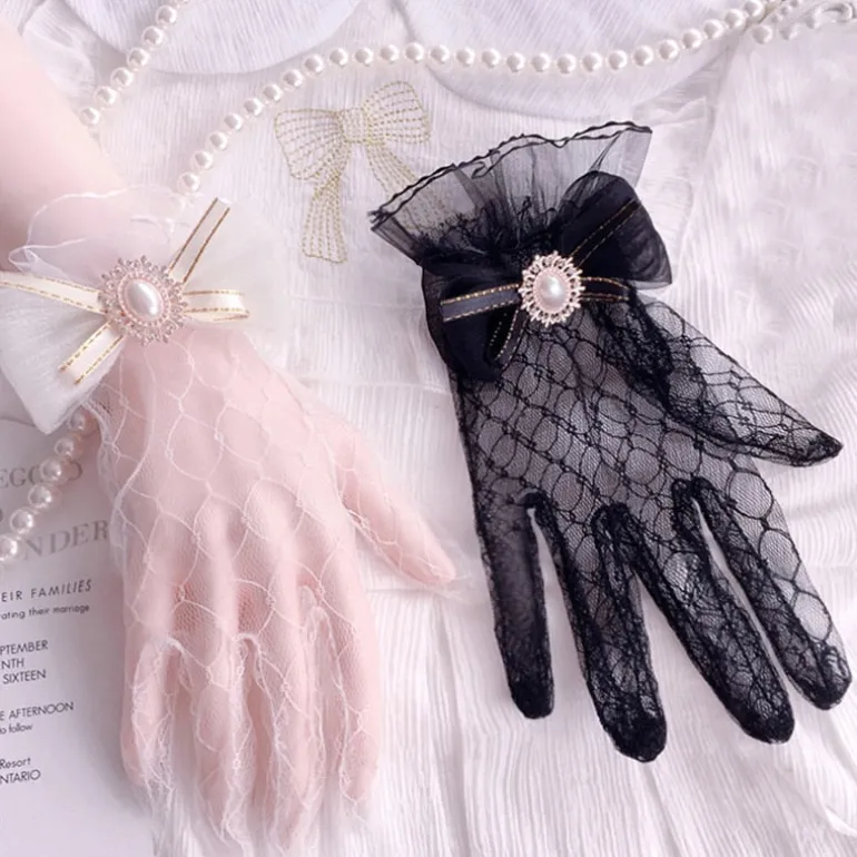 Victorian Lace Gloves