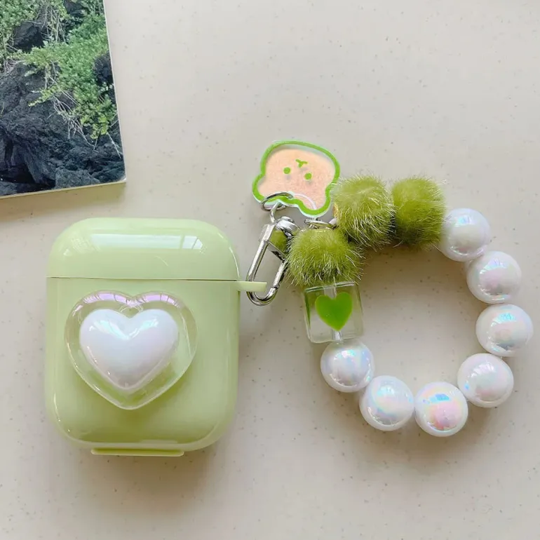 White Heart AirPods Case and Chain